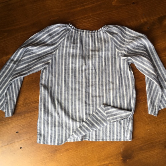 Michael Kors Bell Sleeve Linen Blouse with Gold Chains - Size S - Picture 5 of 7